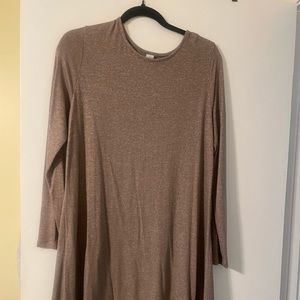 Old Navy Taupe Jersey Knit Long Sleeve Swing Dress